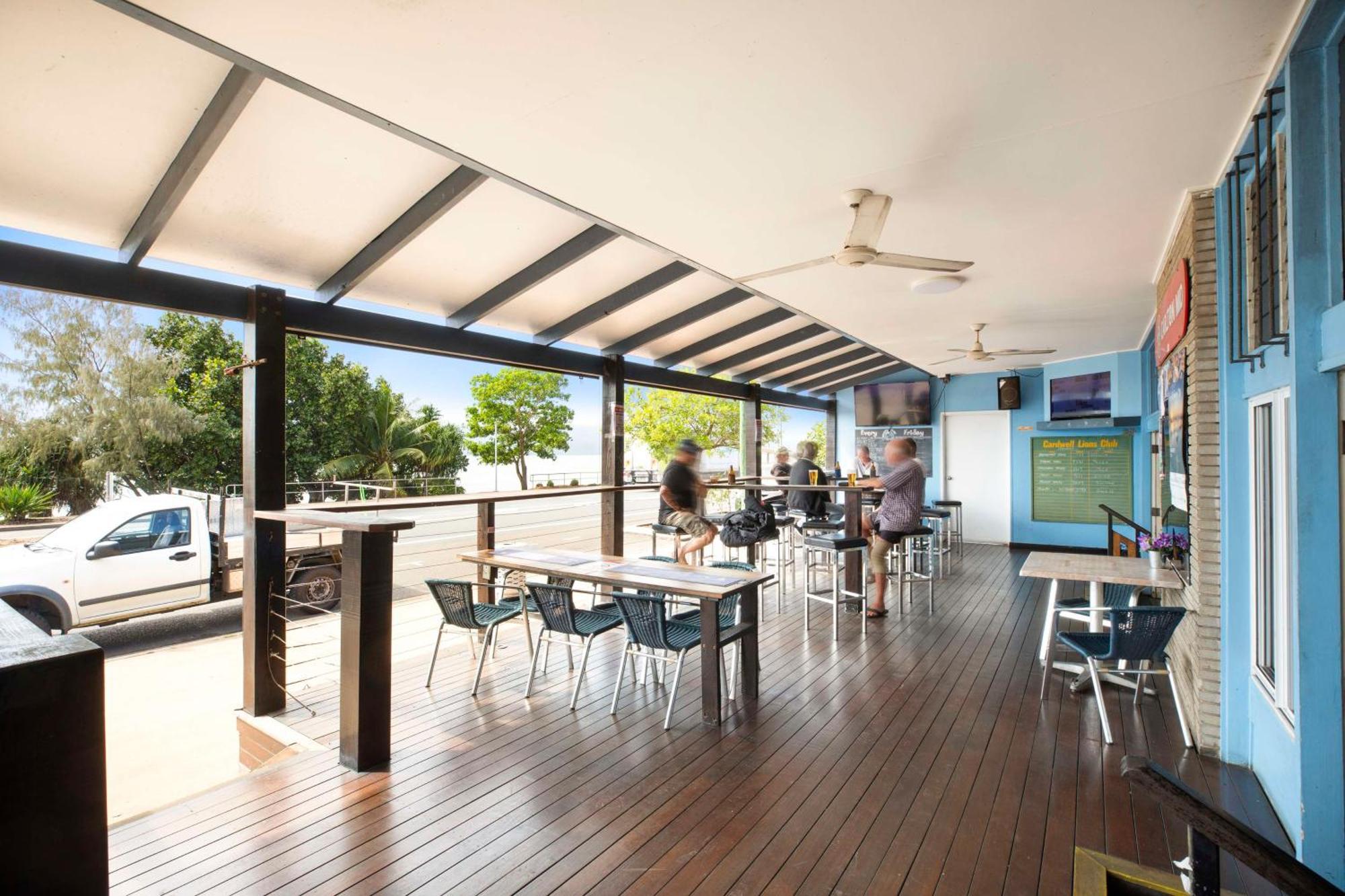 Nightcap At Marine Hotel Cardwell Exterior photo